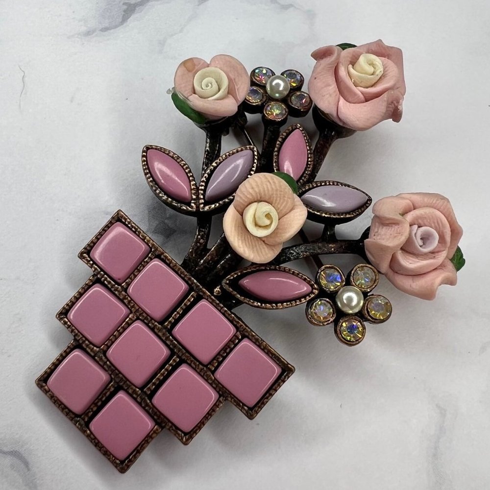 Vintage 1980s Pink Pastel Flower Pot Rhinestone Pearl Brooch Signed Greenwich